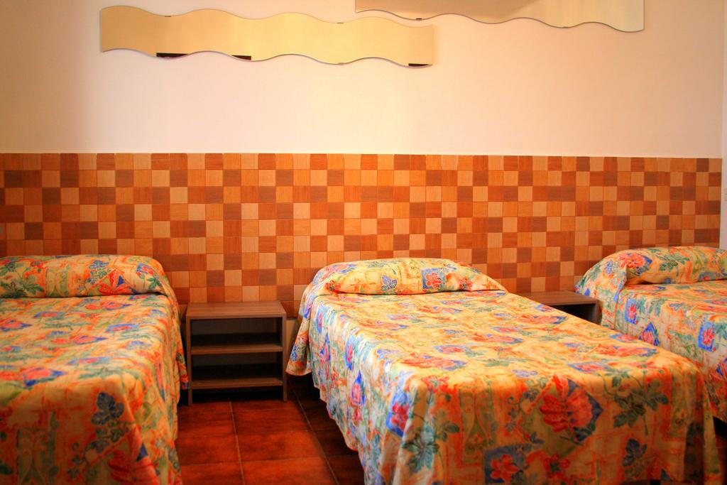 Hotel Planas Lloret de Mar Extérieur photo